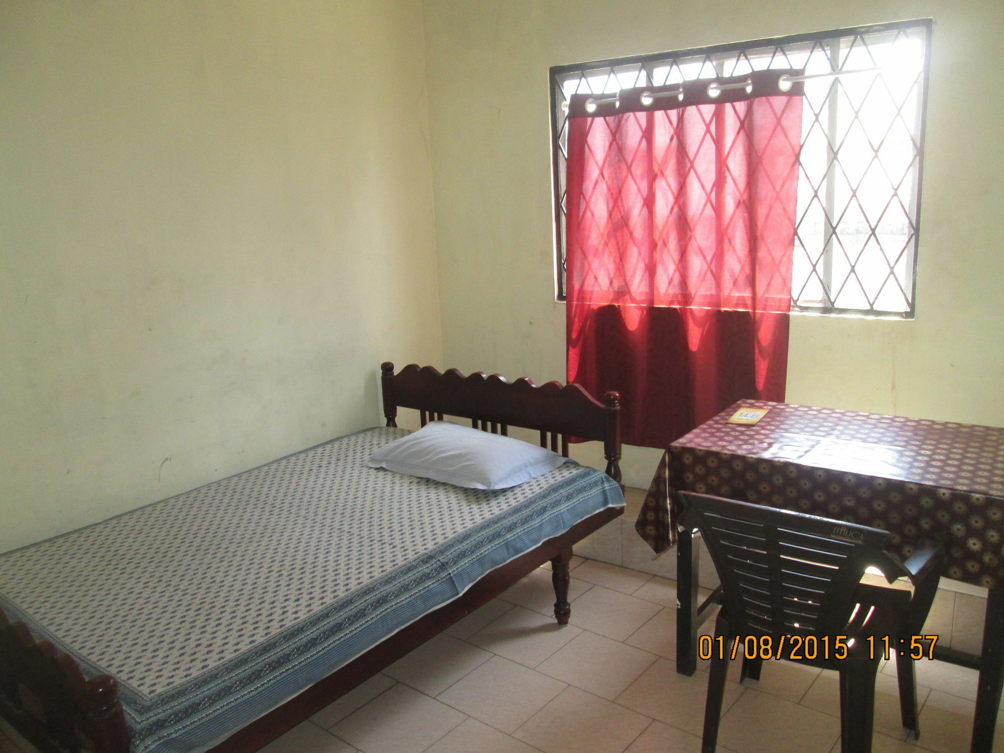 St. Antonys Lodge Kochi Buitenkant foto